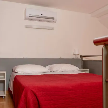 Lägenhetshotell Easy Space 3*