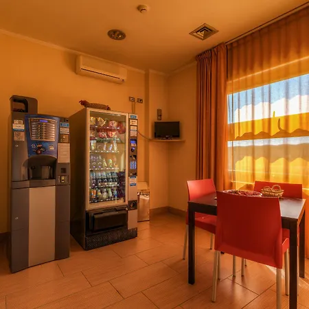 Easy Space Lägenhetshotell 3*