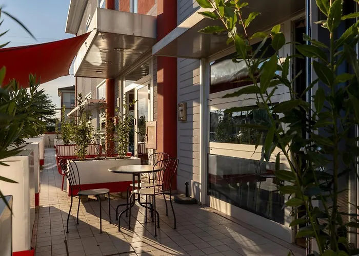 Easy Space Apart Otel 3*