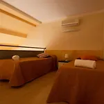 Easy Space Apartahotel