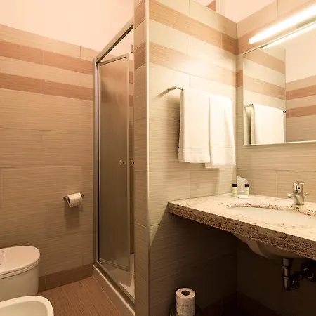 Aparthotel Easy Space 2*